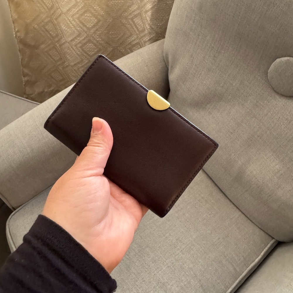 Gorgeous Coach slim wallet